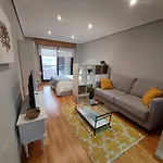 Estudio Céntrico Con Garaje Y Vistas Al Mar.