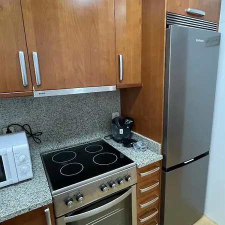 Estudio Céntrico Con Garaje Y Vistas Al Mar. Apartamento Vigo